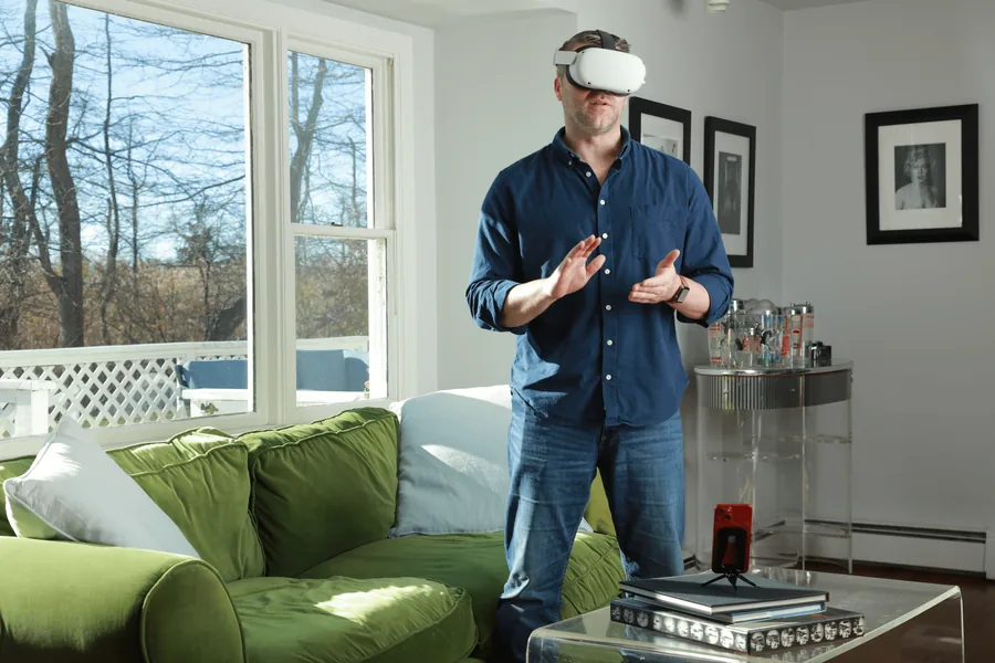 A standing participant uses the Kokomo VR calling setup.