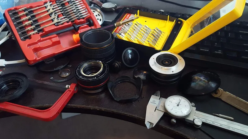 Custom lens development components and measurement tools.
